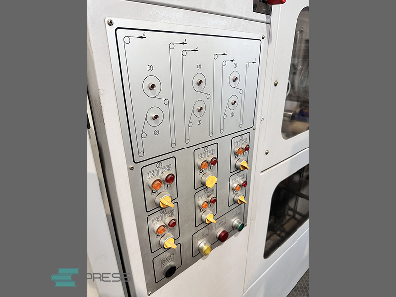 unwinds foil hot stamping machine SBL-1050 SEF (Taiwan) unwinds foil hot stamping machine SBL-1050 SEF (Taiwan)